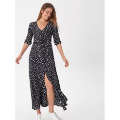 Sukienka maxi w stokrotki - Czarny. Czarne sukienki damskie House, s, bez wzorów, bez kołnierzyka, bez rękawów, maxi. Za 139,99 zł.