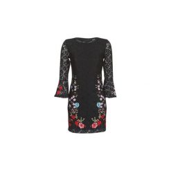 Sukienki krótkie Desigual VERMOND. Sukienki małe czarne Desigual, z krótkim rękawem. Za 423,20 zł.