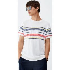 Sweter z krótkim rękawem i pasami. Czerwone swetry klasyczne męskie marki Pull&Bear, m. Za 55,90 zł.