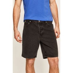 Lacoste - Szorty jeansowe. Czarne spodenki i szorty męskie Lacoste, bez wzorów, z bawełny, casualowe. W wyprzedaży za 299,90 zł.