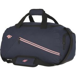 Torba sportowa TPU006 - ciemny granat. Pomarańczowe plecaki męskie 4f, w paski, z materiału, sportowe. W wyprzedaży za 59,99 zł.