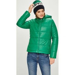 Pepe Jeans - Kurtka Candy. Czerwone kurtki damskie Pepe Jeans, s, bez wzorów, z poliesteru, krótkie. W wyprzedaży za 299,90 zł.