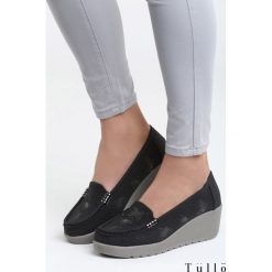 Czarne Koturny Inkpot. Czarne buty ślubne damskie marki Born2be, z materiału, na wysokim obcasie, na koturnie. Za 89,99 zł.