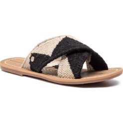 Klapki PEPE JEANS - Malibu Ethnic PLS90411 Off White 803. Brązowe klapki damskie Pepe Jeans, bez wzorów, z jeansu, bez obcasa, na obcasie. W wyprzedaży za 239,00 zł.