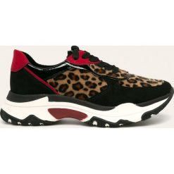 Marco Tozzi - Buty. Czarne buty sportowe damskie Marco Tozzi, bez wzorów, z gumy, sportowe. W wyprzedaży za 189,90 zł.