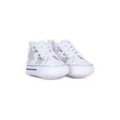 Trampki Dziecko Converse FIRST STAR. Białe trampki dziewczęce Converse, bez wzorów, bez zapięcia. Za 158,63 zł.