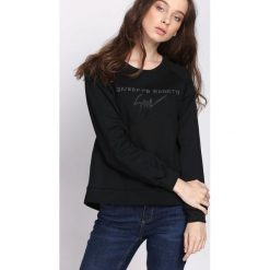 Czarna Bluza Before The Night is Over. Czarne bluzy sportowe damskie Born2be, l. Za 49,99 zł.