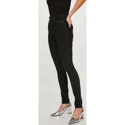 Vero Moda - Jeansy. Szare boyfriendy damskie Vero Moda. W wyprzedaży za 139,90 zł.