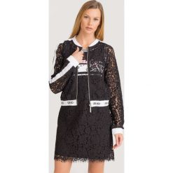 BLUZA Liu Jo Sport. Czarne bluzy sportowe damskie s, w koronkowe wzory, z materiału. Za 350,00 zł.