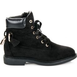 Zamszowe workery wiązane wstążką ISABELLE. Czarne botki damskie marki Ideal Shoes, z zamszu, bez obcasa, bez zapięcia. Za 133,90 zł.