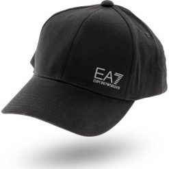 CZAPKA Z DASZKIEM EA7 EMPORIO ARMANI. Czarne czapki męskie z nadrukiem, z bawełny. Za 229,00 zł.