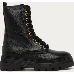 Tommy Hilfiger - Workery skórzane. Czarne workery damskie TOMMY HILFIGER, ze skóry, z okrągłym noskiem, bez obcasa, na obcasie, na sznurówki. Za 849,90 zł.
