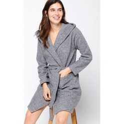 Etam - Szlafrok Nurse. Szare szlafroki damskie Etam, xs, z elastanu. W wyprzedaży za 149,90 zł.