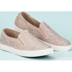 Beżowe trampki slipony LYLA. Brązowe trampki i tenisówki damskie marki J. STAR. Za 32,90 zł.