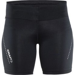 Spodenki Craft Essential Capri W Czarne. Czarne szorty damskie Craft, na lato, l, bez wzorów. Za 63,99 zł.