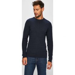 Jack & Jones - Sweter. Brązowe swetry męskie Jack & Jones, s, bez wzorów, z bawełny, z okrągłym kołnierzem, bez kaptura. W wyprzedaży za 149,90 zł.