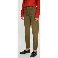 Trendyol - Jeansy. Zielone jeansy damskie Trendyol, z podwyższonym stanem. W wyprzedaży za 69,90 zł.