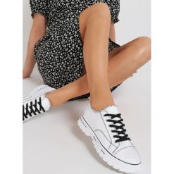 Białe Trampki Eathelori. Białe trampki i tenisówki damskie Renee, bez wzorów, bez zapięcia. Za 89,99 zł.