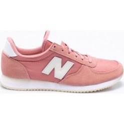 New Balance - Buty WL220RA. Szare buty sportowe damskie marki New Balance, z gumy. W wyprzedaży za 259,90 zł.