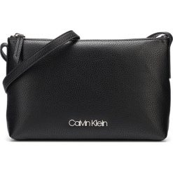 Calvin Klein Neat Cross body bag Czarny. Czarne torebki klasyczne damskie Calvin Klein, w paski, z materiału, bez dodatków. Za 428,95 zł.