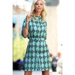 Sukienka SHONA. Sukienki damskie IVET, na co dzień, bez wzorów, eleganckie, bez kołnierzyka, z krótkim rękawem, krótkie, mini, proste. W wyprzedaży za 59,00 zł.
