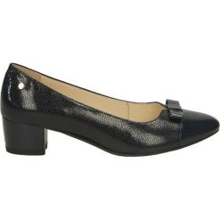 Czółenka - F199 V-TR BLU. Czarne buty ślubne damskie Venezia, ze skóry. Za 169,00 zł.