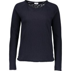 Koszulka w kolorze granatowym. Niebieskie koszulki damskie Marc O'Polo DENIM, s, bez wzorów, z bawełny, z okrągłym kołnierzem, z długim rękawem. W wyprzedaży za 127,95 zł.