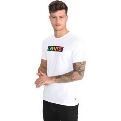 Levi's Classic Koszulka Biały. Białe podkoszulki męskie Levi's®, s, z nadrukiem, z bawełny, bez kołnierzyka, z krótkim rękawem, krótkie. Za 102,95 zł.