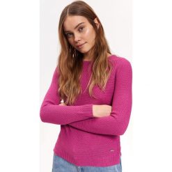 Sweter długi rękaw damski z zamkiem. Fioletowe swetry damskie Top Secret, na lato, bez wzorów, z dzianiny, eleganckie, z długim rękawem, długie, bez kaptura. W wyprzedaży za 49,99 zł.