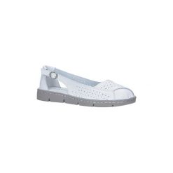 Półbuty Casu Białe półbuty espadryle skórzane ażurowe DP091/19WH. Białe półbuty damskie Casu, bez wzorów, bez obcasa. Za 129,99 zł.