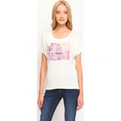 T-shirty damskie: T-SHIRT KRÓTKI RĘKAW DAMSKI Z NADRUKIEM