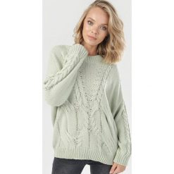 Jasnozielony Sweter Glynleth. Zielone swetry damskie Born2be, s, bez wzorów, bez rękawów, bez kaptura. Za 149,99 zł.