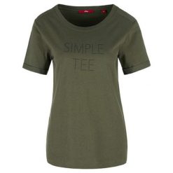 S.Oliver T-shirt damski 14.903.32.4797.79D3 Khaki Placed Print (rozmiar 34). Brązowe koszulki damskie S.Oliver, s, bez wzorów, bez kołnierzyka, bez rękawów. W wyprzedaży za 61,00 zł.