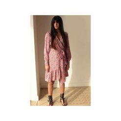 Sukienka Valeria Pink. Różowe sukienki damskie marki Elevenstory, s, bez wzorów, z wiskozy, z włoskim kołnierzykiem, bez rękawów, asymetryczne. Za 219,00 zł.