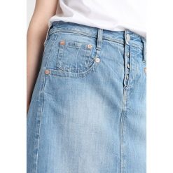 Herrlicher SHYRA SKIRT DENIM STRETCH Spódnica trapezowa light. Niebieskie spódniczki jeansowe marki Herrlicher. Za 379,00 zł.