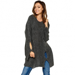 Sweter w kolorze grafitowym. Szare swetry oversize damskie Lemoniade, ze splotem. Za 169,95 zł.