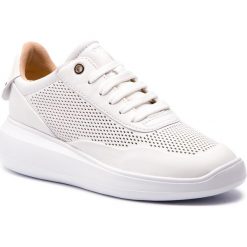 Sneakersy GEOX - D Rubidia A D84APA 00085 C1000 White. Białe półbuty damskie Geox, na co dzień, z aplikacjami, ze skóry, bez obcasa, bez zapięcia. W wyprzedaży za 419,00 zł.