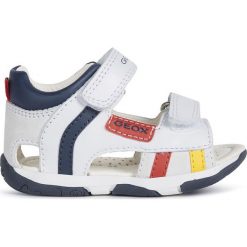 Geox - Sandały dziecięce. Białe sandały chłopięce Geox, z gumy, bez zapięcia. Za 239,90 zł.