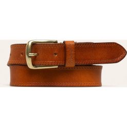 Wrangler - Pasek skórzany. Pomarańczowe paski męskie Wrangler, w paski, ze skóry. W wyprzedaży za 119,90 zł.