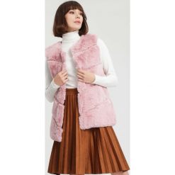 Różowa Kamizelka Puppy Love. Czerwone kamizelki damskie other, l, z futra. Za 129,99 zł.