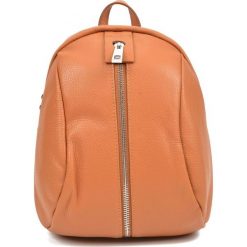 Mangotti plecak damski SS19 MG brązowy. Pomarańczowe plecaki damskie Mangotti, bez wzorów, ze skóry, eleganckie. Za 1129,00 zł.