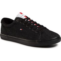 Tenisówki TOMMY HILFIGER - Essential Long Lace Sneaker FM0FM02684 Black BDS. Czarne półbuty męskie TOMMY HILFIGER, na co dzień, bez wzorów, z gumy, klasyczne, bez zapięcia. Za 299,00 zł.