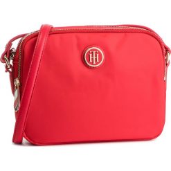 Torebka TOMMY HILFIGER - Poppy Crossover AW0AW06420 614. Czerwone listonoszki damskie TOMMY HILFIGER, bez wzorów, z materiału, na ramię, bez dodatków. W wyprzedaży za 179,00 zł.