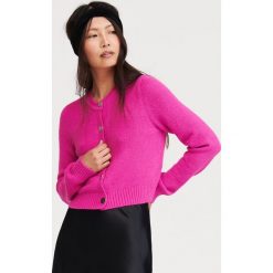 Sweter w kolorze fuksji - Różowy. Różowe swetry damskie Reserved, s, bez wzorów, bez rękawów, bez kaptura. Za 99,99 zł.