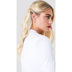 NA-KD Accessories Owalna spinka do włosów - Gold. Szare ozdoby do włosów NA-KD Accessories. Za 32,00 zł.