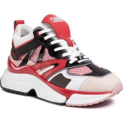 Sneakersy KARL LAGERFELD - KL61635 Red Mix Textile. Czerwone półbuty damskie KARL LAGERFELD, na co dzień, bez wzorów, ze skóry ekologicznej, bez obcasa, na płaskiej podeszwie, bez zapięcia. W wyprzedaży za 779,00 zł.