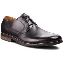 Półbuty CLARKS - Becken Plain 261231487 Black Leather. Czarne derby męskie Clarks, z materiału. Za 319,00 zł.