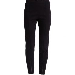 Noisy May NMJESSI Jeansy Slim Fit black. Czarne boyfriendy damskie Noisy May. W wyprzedaży za 125,10 zł.