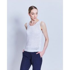 Top w kolorze białym. Białe bluzki damskie Cacharel, l, klasyczne, z okrągłym kołnierzem. W wyprzedaży za 359,95 zł.
