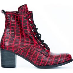 Botki - skóra naturalna - model 451 - kolor czarno-czerwony krokodyl. Czerwone botki damskie Zapato, na zimę, ze skóry, eleganckie, za kostkę, na wysokim obcasie, na obcasie, na sznurówki. W wyprzedaży za 319,20 zł.